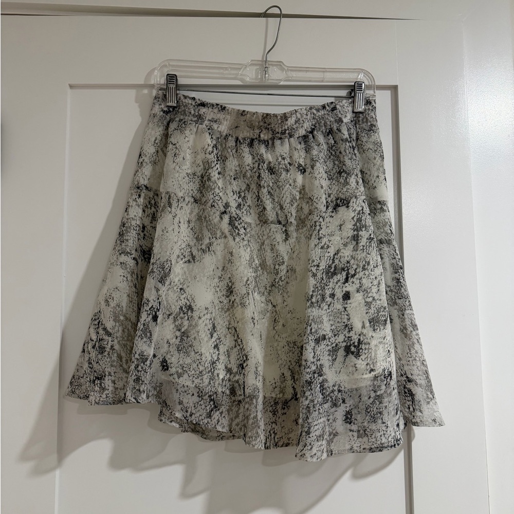 Banana Republic Black and White Printed Circle Skirt
